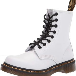 Dr Martens Woman mint condition.